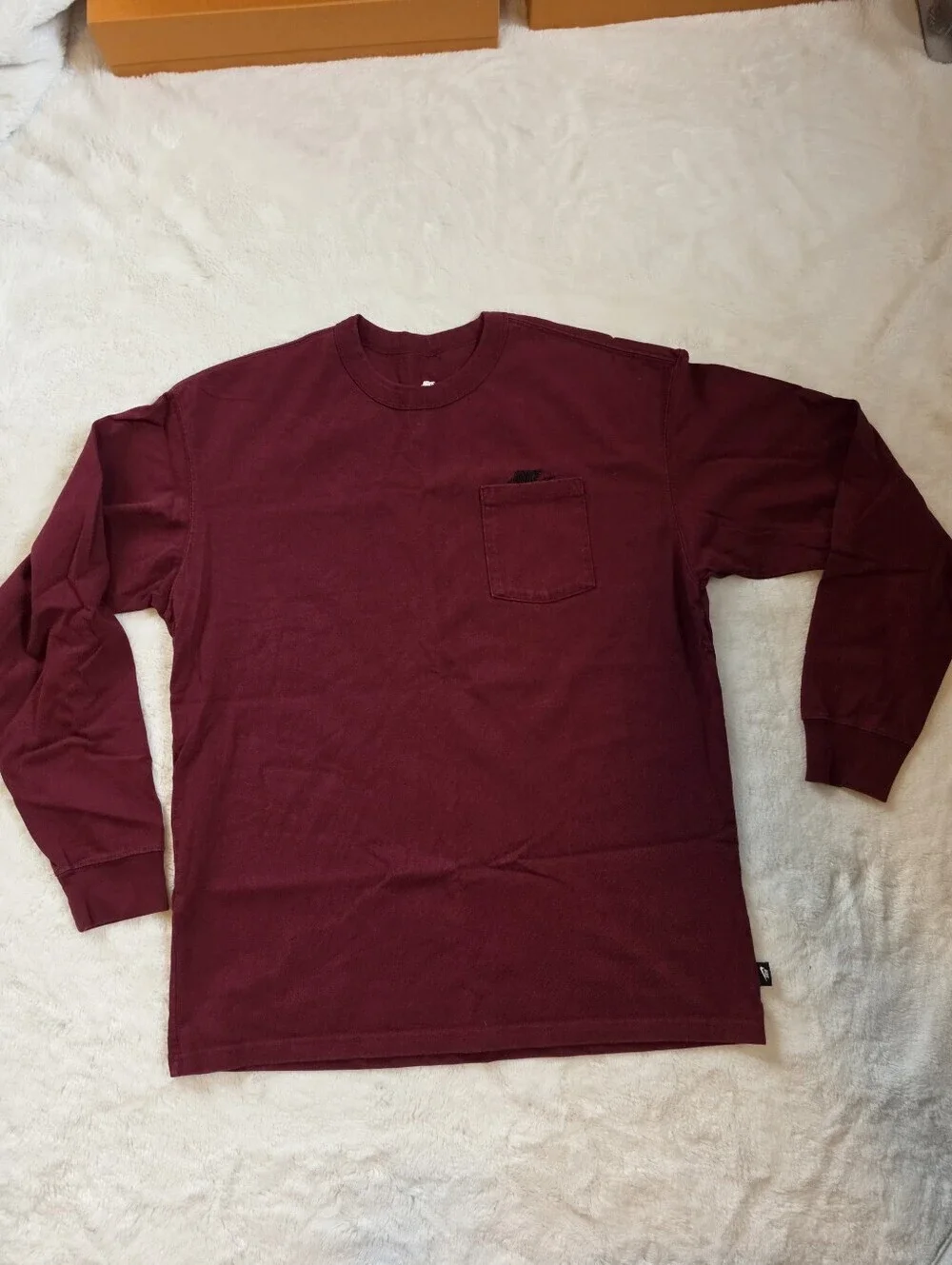 Nike Sportswear Premium Essentials Pocket Tee Long Sleeve Men's Medium